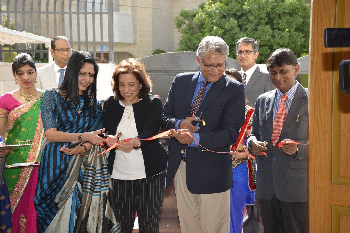 السفارة الهندية في عمان تفتتح رسميا