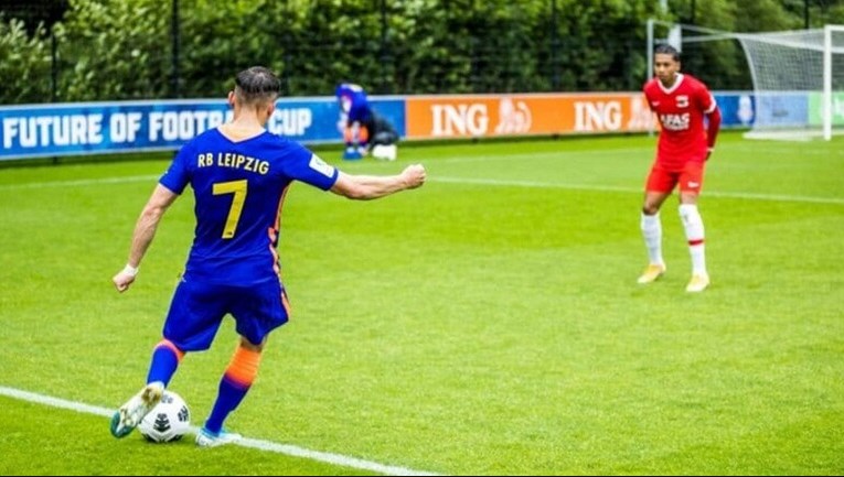 بالفيديو.. رمية التماس بالقدم والشوط 30