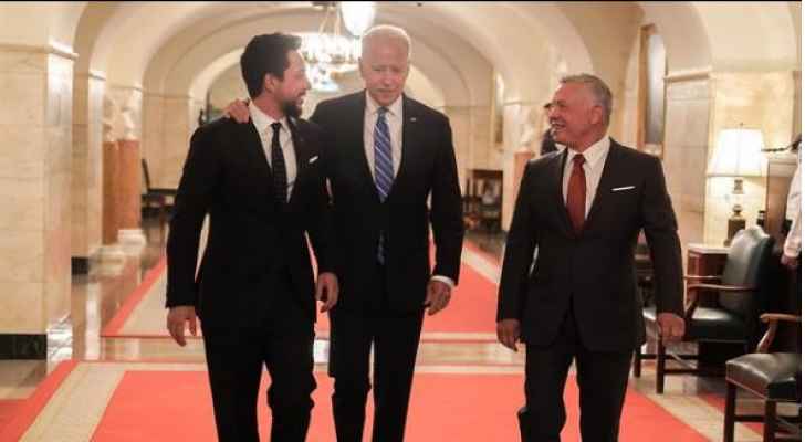 ولي العهد ينشر صورة معبرة من