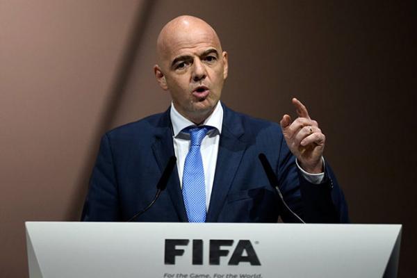 الفيفا يعلّق على استضافة قطر لكأس