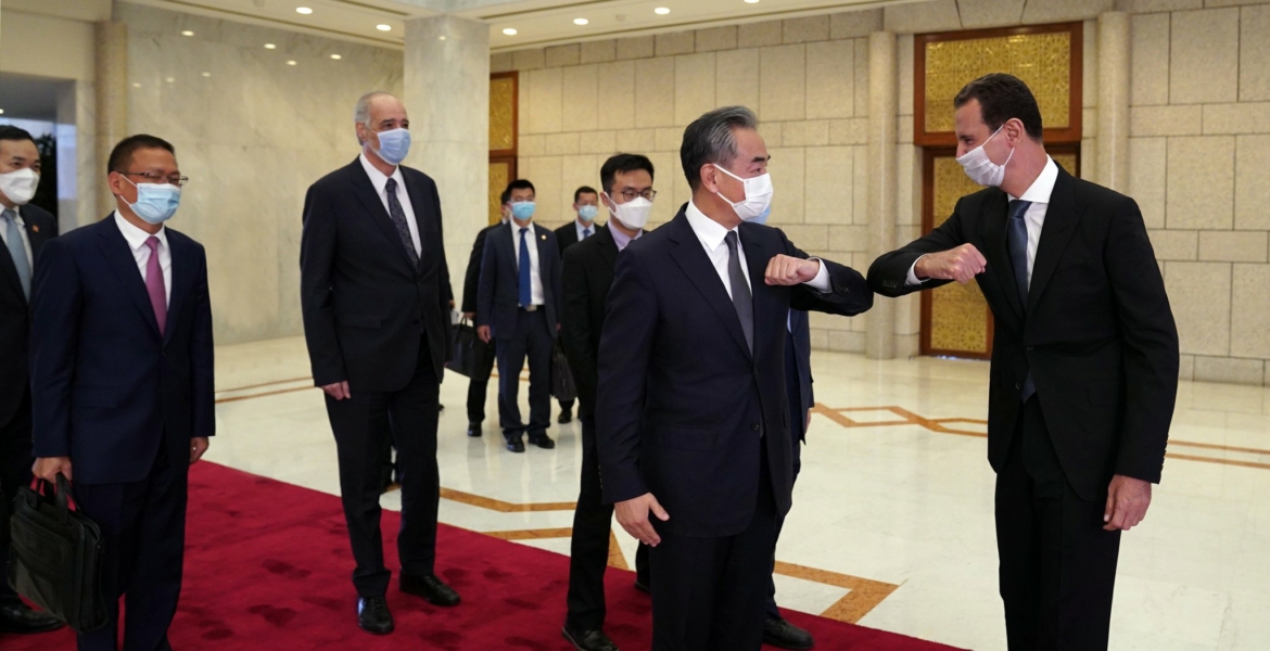 الصين تتودد للأسد لتظفر بموطئ قدم