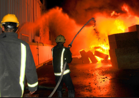 عمان: حريق منزل يصيب سيدة واطفالها