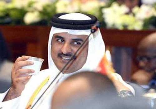 أمير الكويت يتوسط لحل الازمة الخليجية