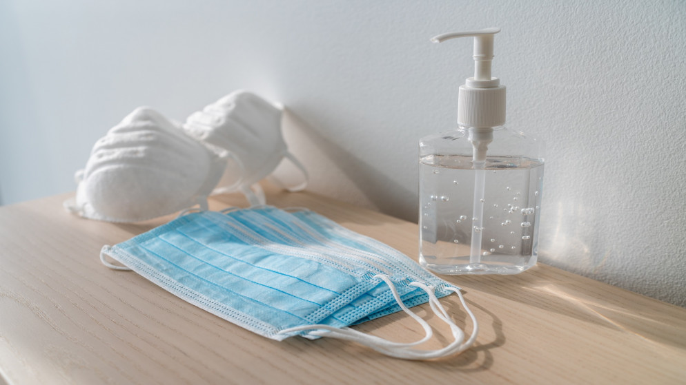 27 مخالفة لمنشآت وأشخاص لم يتقيدوا