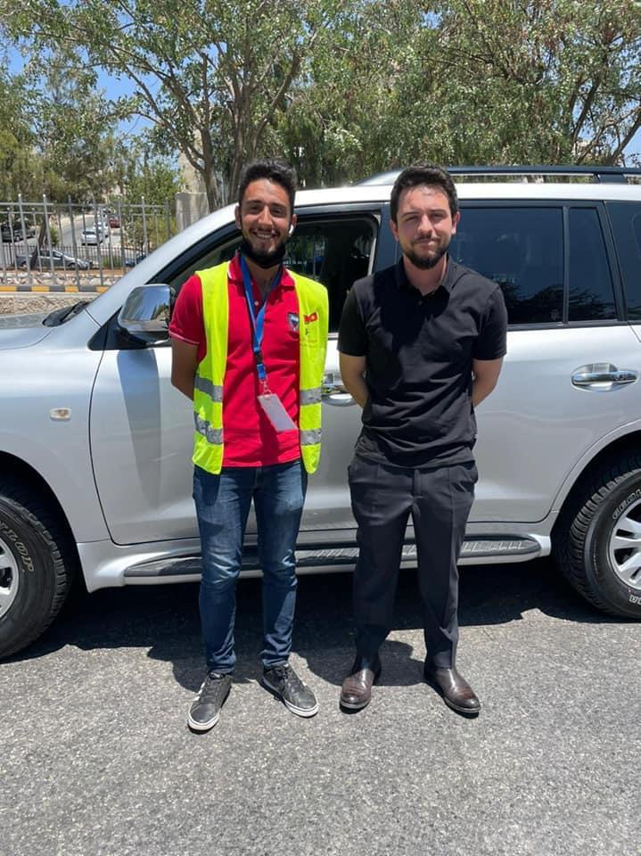 ولي العهد الأمير الحسين يسأل أسئلة