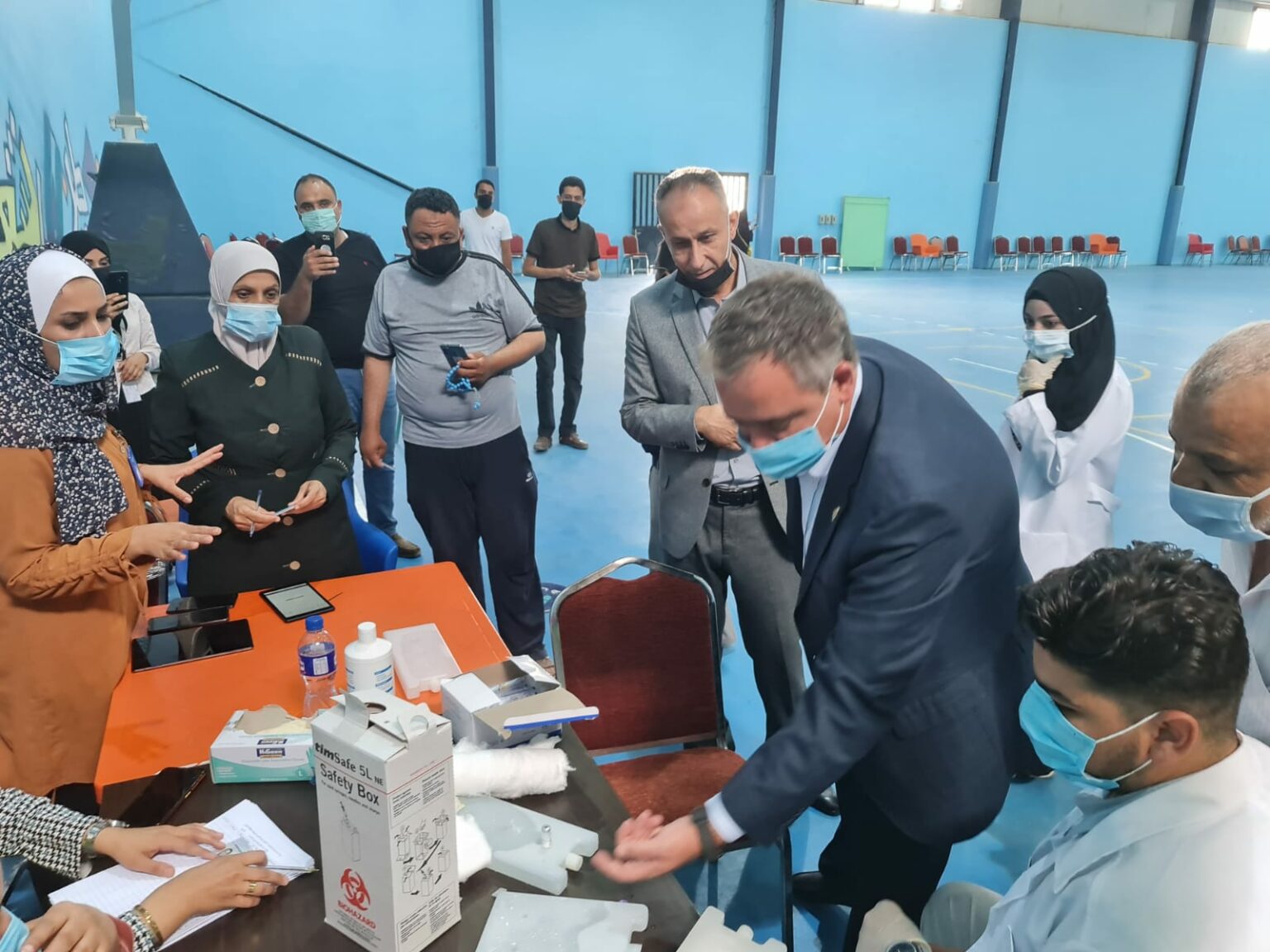 النابلسي للمتطوعين بحملة التطعيم: ضرورة أخذ