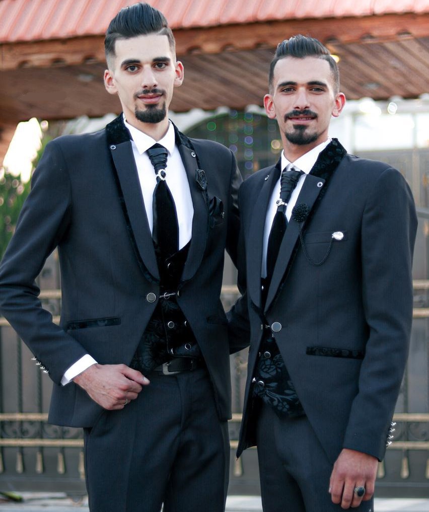 محمد وأسامة المراعبة.. مبارك الزفاف