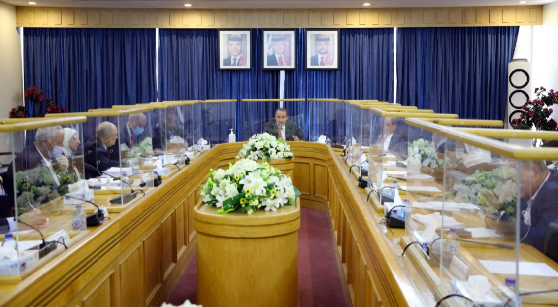 قانونية الأعيان تقر قانون مكافحة غسل