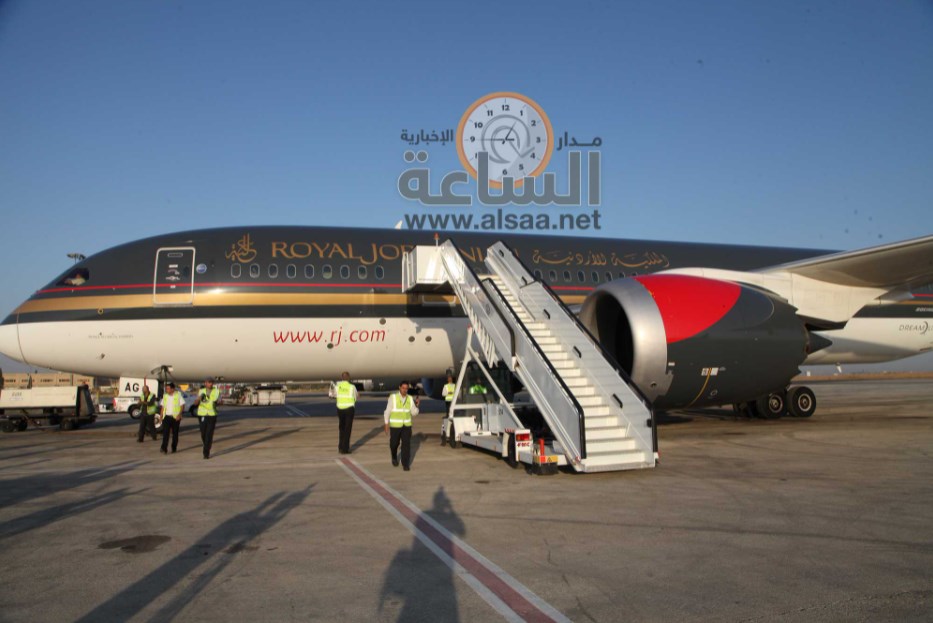 «جرس الإنذار» يتسبب بهبوط اضطراري لطائرة