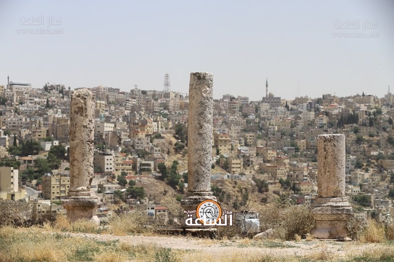 استمرار تأثير الكتلة الهوائية الحارة على