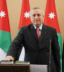 مصاروة يوعز بإجراءات للتعامل مع المواد