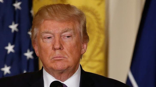 ‏ترمب يتصل هاتفيا بالملك سلمان ويشدد