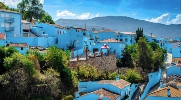 5 مدن زرقاء ينصح بزيارتها