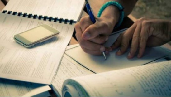 الزعبي: إجراء قانوني بحق مسربي أوراق