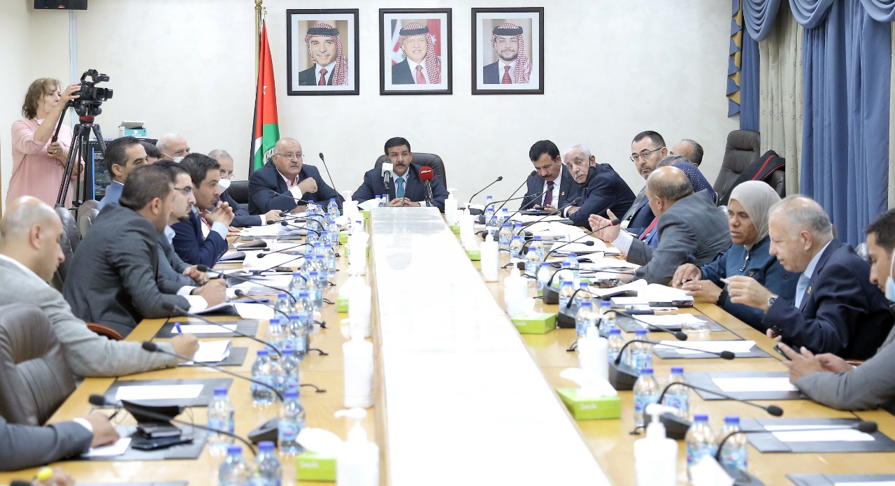 المشتركة النيابية تقر عددا من مواد