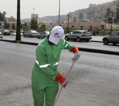 بلدية الطفيلة تمنح عمال الوطن استراحة