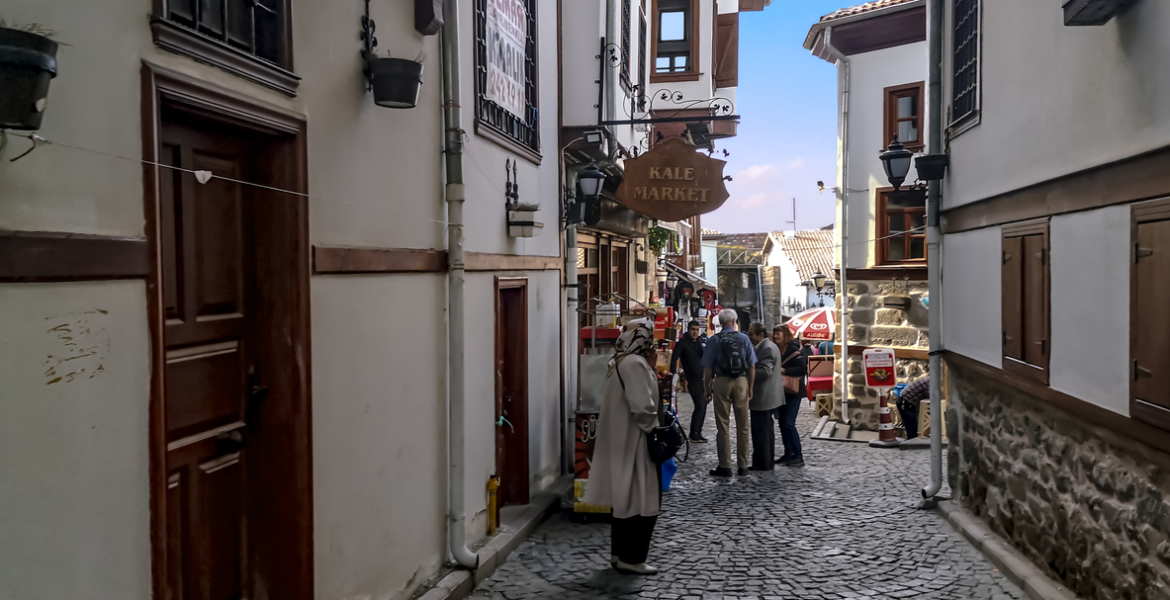 “لدينا كنز ثقافي” قرية إسبانية تسعى