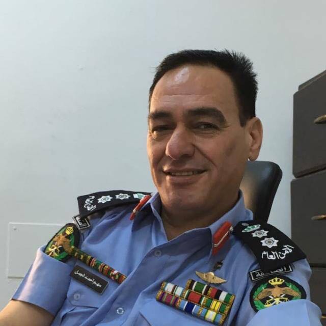 الشمري يهنئ سهم الجمل بترفيعه لرتبة