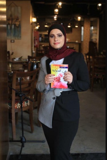 دعاء حسين.. . مايسترو تمسك بالقلم