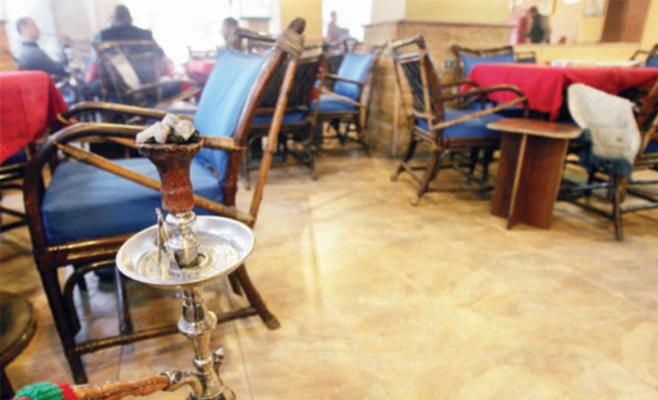 إحالة ناد رياضي يقدم الأرجيلة للأحداث