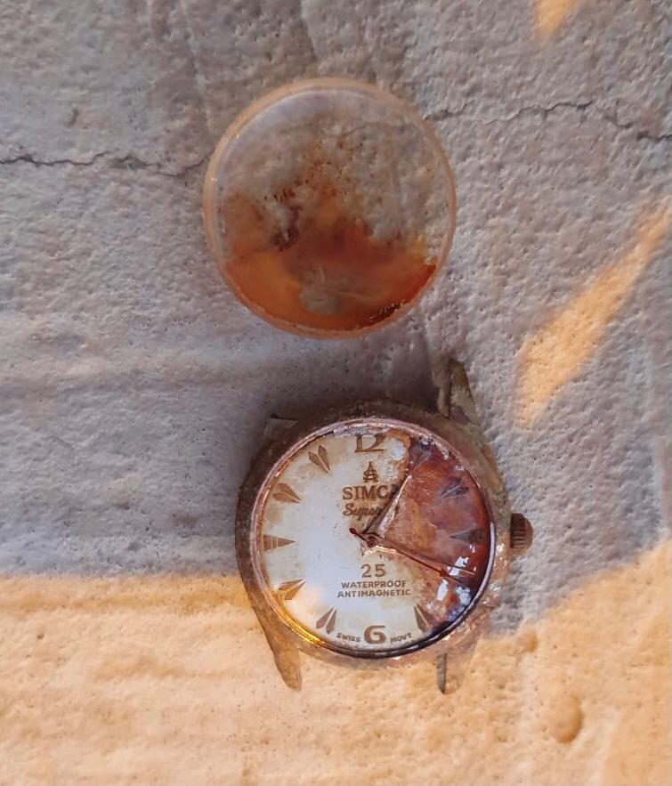 هنا توقفت ساعة الشهيد