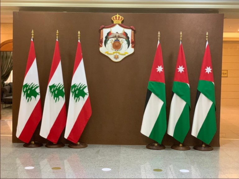 الصفدي يبحث مع عكر المستجدات الإقليمية