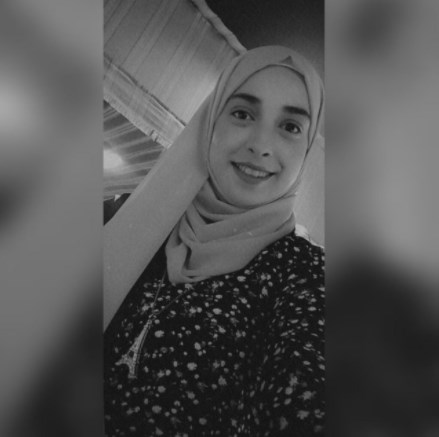 تسنيم غيث تكتب: أصفاد الماضي