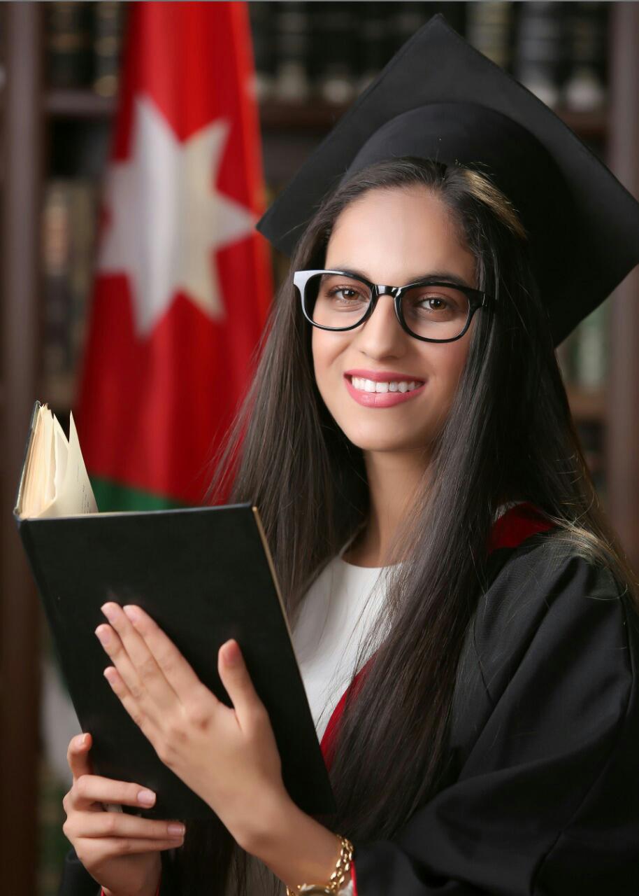 رند ابنة الصحفي بلال الغلاييني.. مبارك