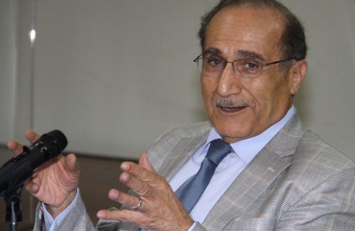 العناني يكتب: الحروب الإلكترونية وتكاليفها