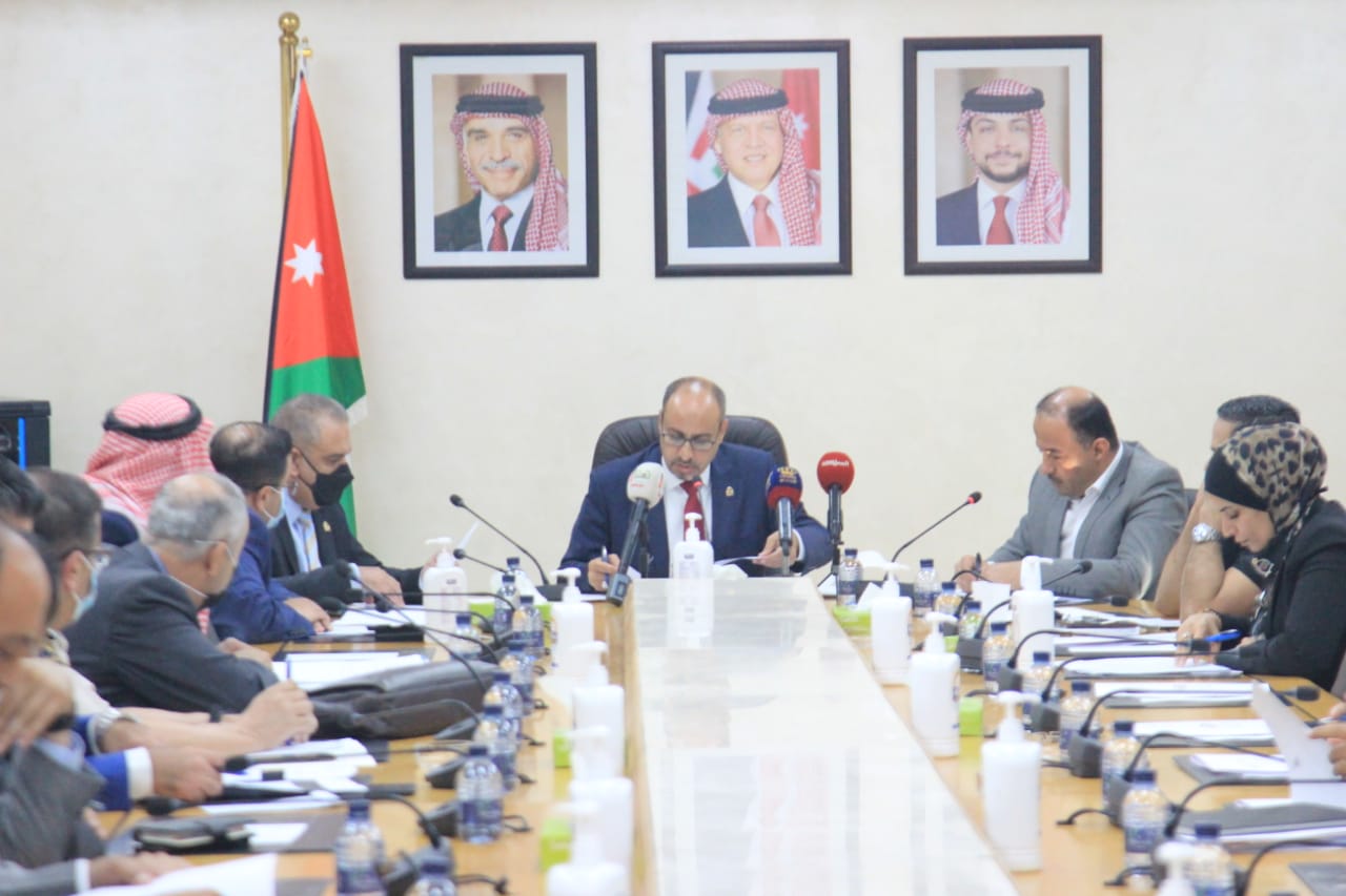 المالية النيابية تقر مشروع قانون ملحق