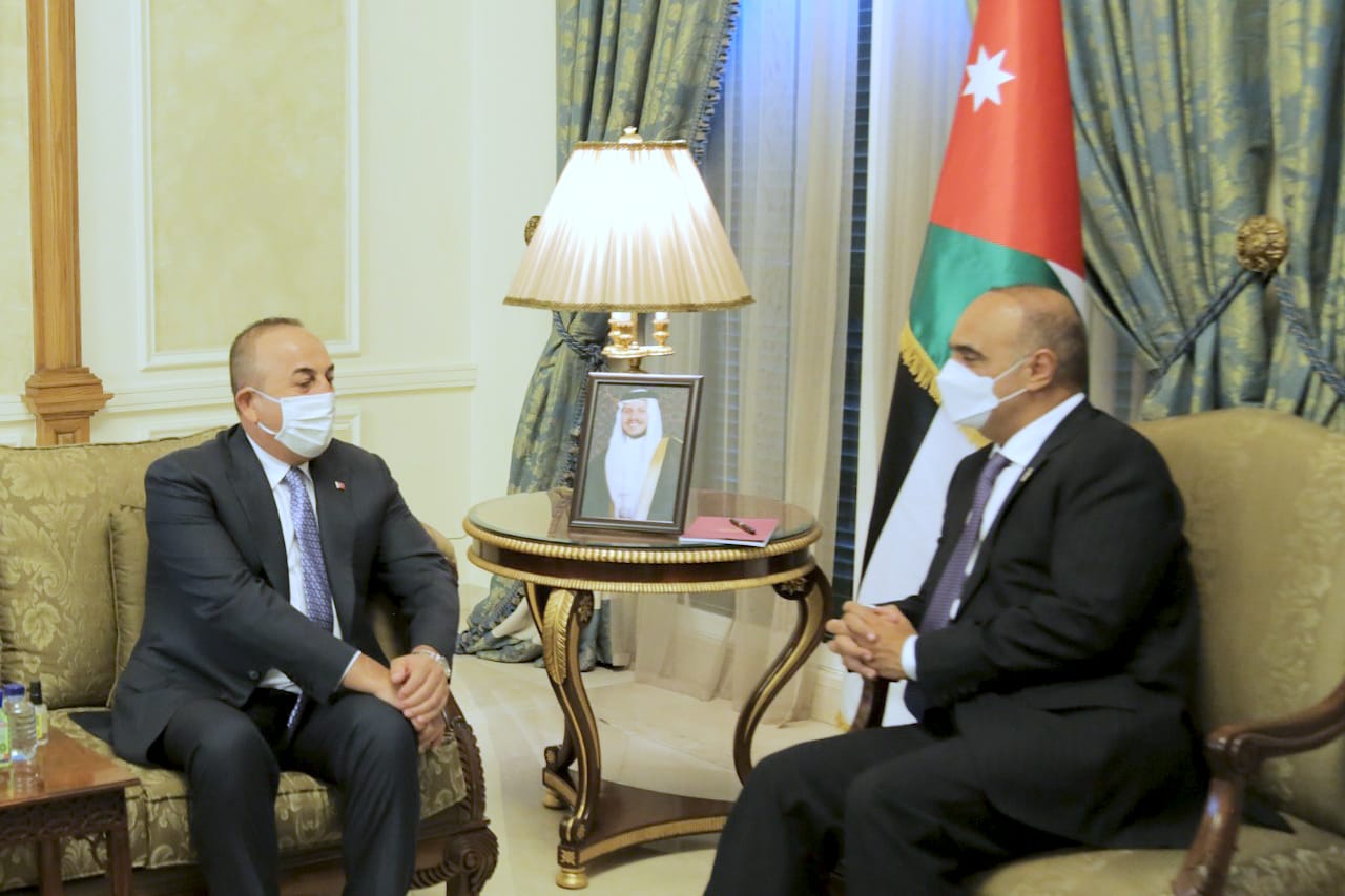 الخصاونة: الأردن يتطلع باهتمام إلى تعزيز