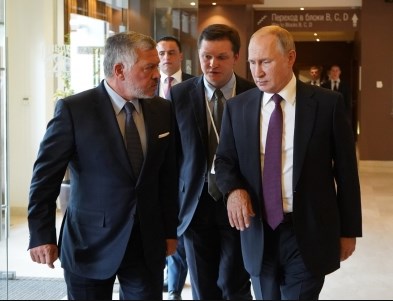 الملك يلتقي بوتين في روسيا.. الاثنين