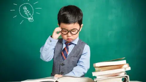 الكتاب الجميل يربي طفلا إيجابيا