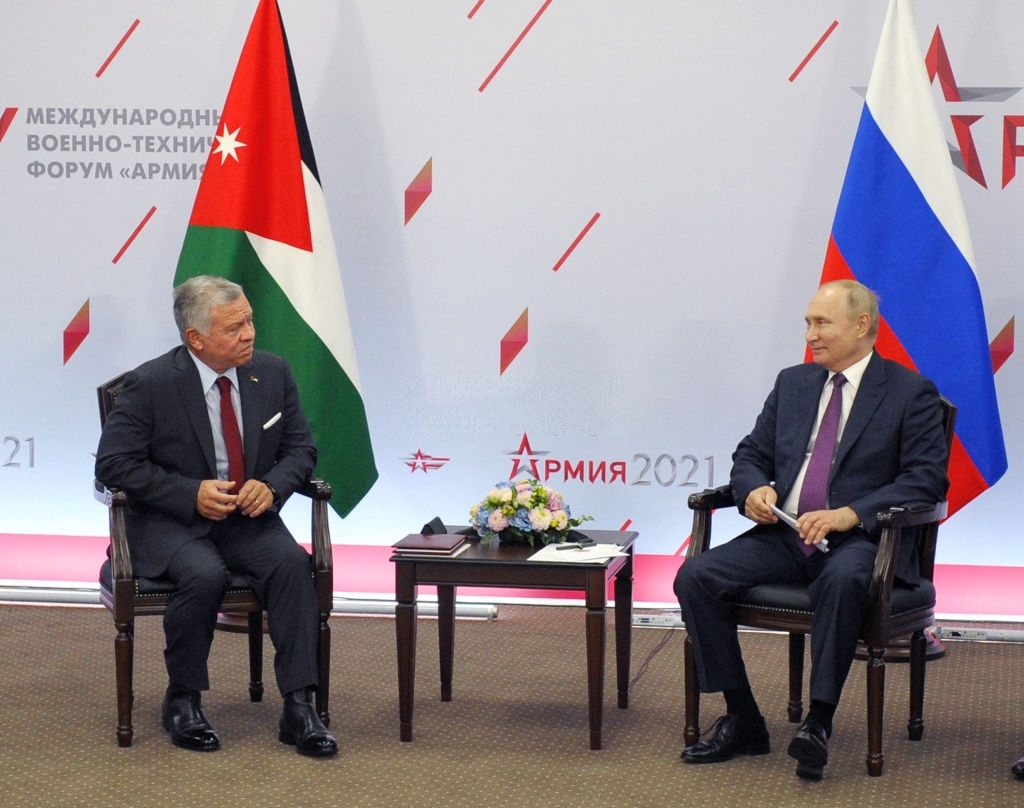 الملك وبوتين يؤكدان مواصلة التنسيق والتشاور