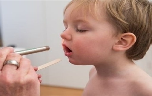 أعراض تنذر بالتهاب المريء التحسسي عند