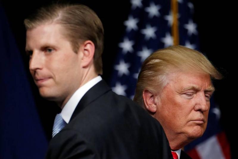 “شاهد”: نجل الرئيس الأمريكي مهاجما خصوم