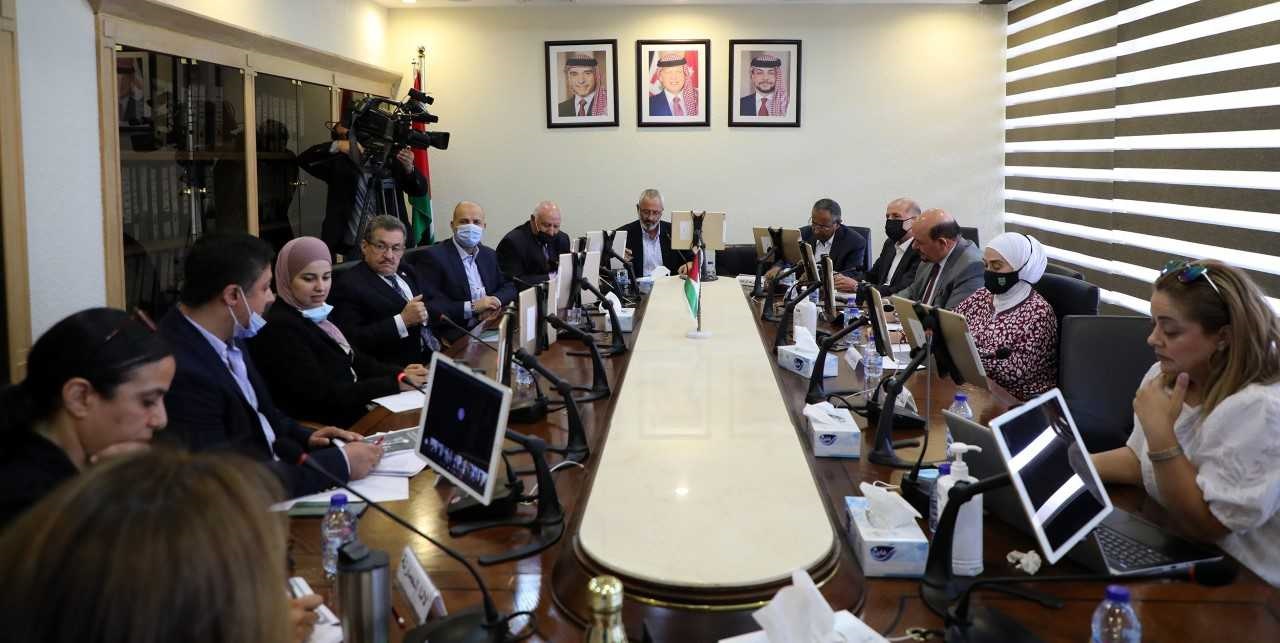 خدمات الأعيان تؤكد أهمية تجويد خدمات