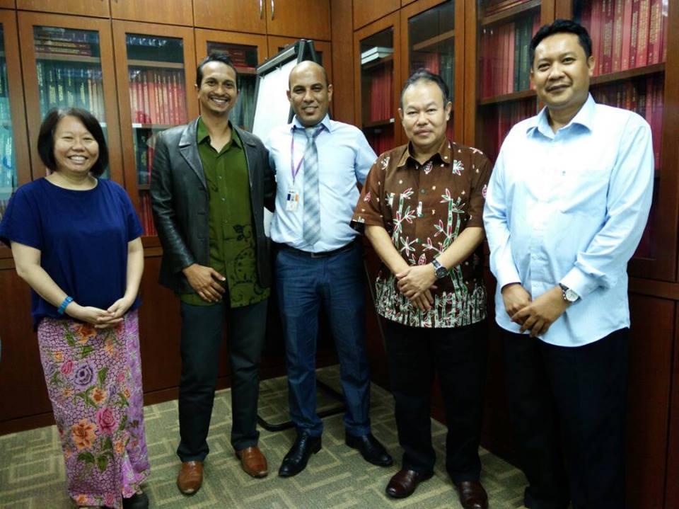 حمزة الشورة يحصل على درجة الدكتوراة