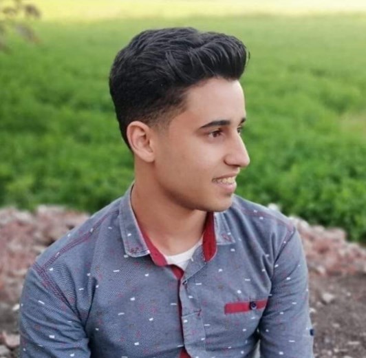 أب مصري يتسبب بانتحار ابنه الذي