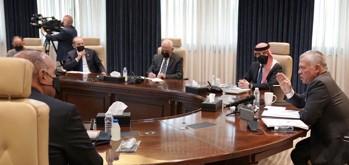 الملك يترأس جانبا من اجتماع مجلس