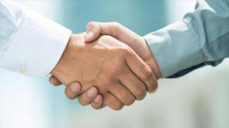 هل عليك الاصلاح بين الناس؟