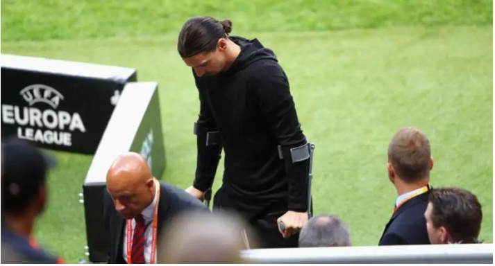 مانشستر يونايتد يحسم مصير إبراهيموفيتش