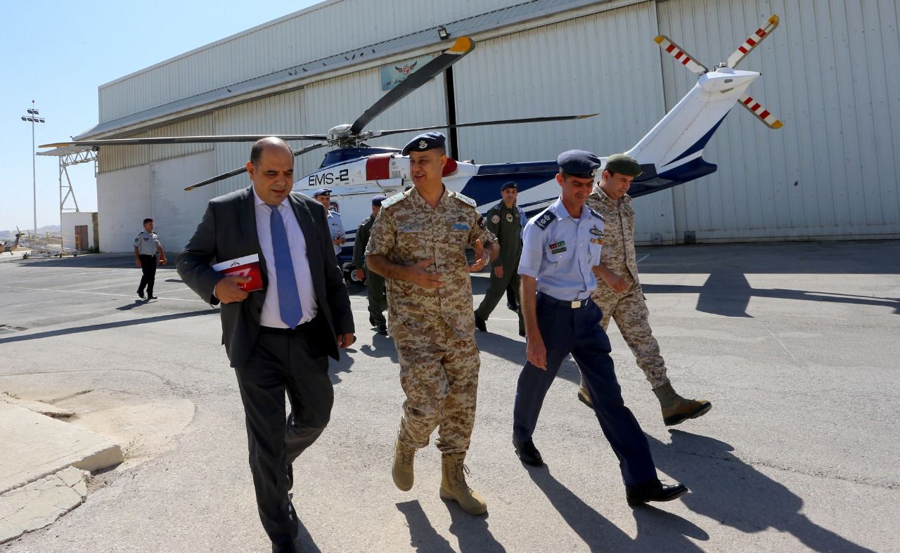الهناندة يزور مركز الإسعاف الجوي الأردني