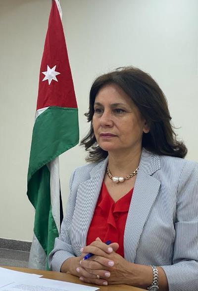 منحة لتنفيذ طاقة متجددة في 4