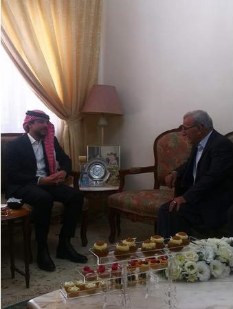 ولي العهد يطمئن على صحة عبد