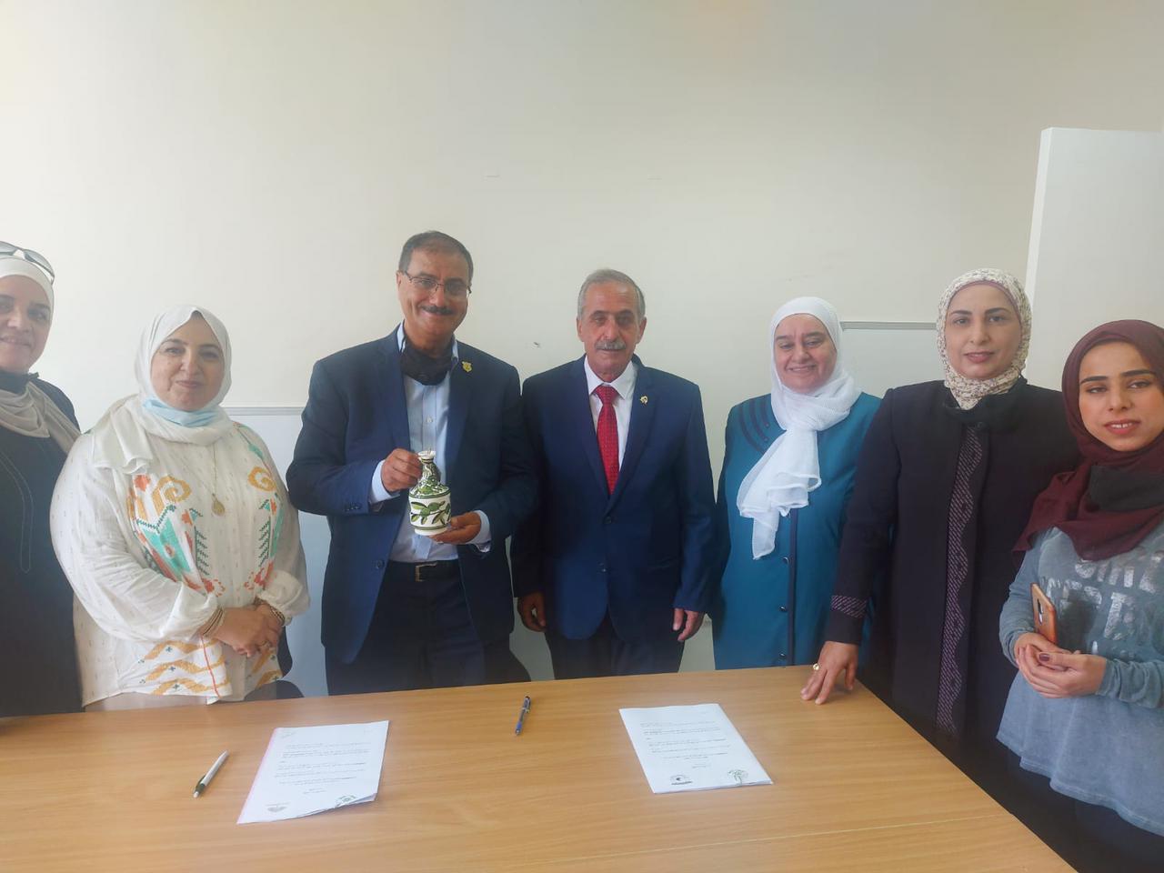 اتفاقية شراكة بين آرينينا والشبكة النسائية