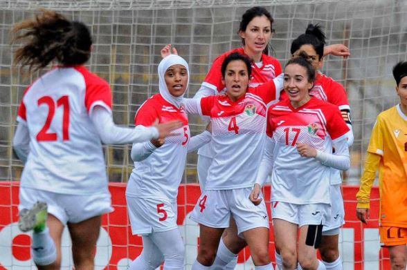نشميات الاردن يتوجن بكأس العرب للسيدات