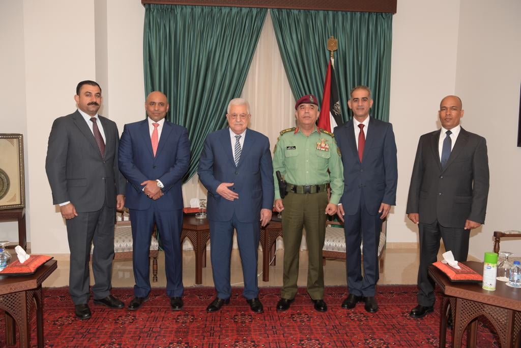 قائد الحرس الملكي الاردني يزور قيادة