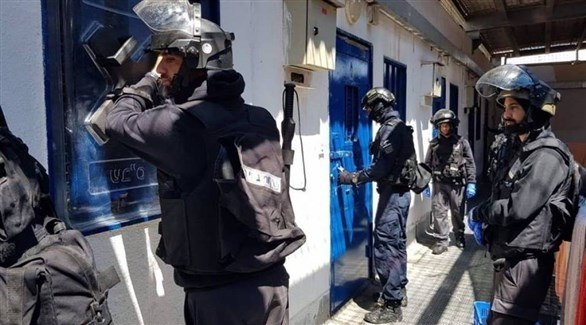 الاحتلال يوقف الزيارات للمعتقلين الفلسطينيين في