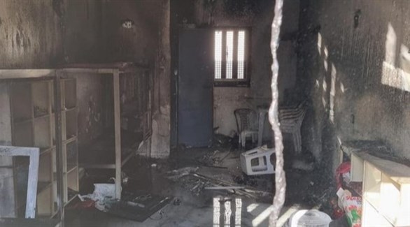 أسرى يضرمون النار في زنازينهم بسجون